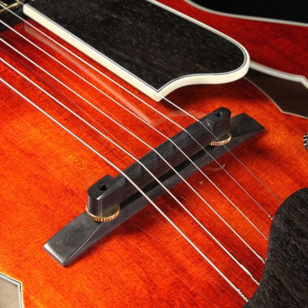 Eastman T146SM Thinline Archtop Sunburst Fashion